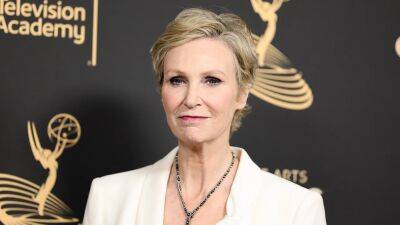 Jane Lynch Talks 'Party Down' Return and Looks Back on 'Best in Show' With Jennifer Coolidge (Exclusive) - www.etonline.com - Hollywood - county Williams - Jackson, county Williams