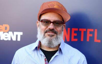 David Cross criticises comedians who make transphobic jokes: “Just move on and not hurt hundreds of thousands of people” - www.nme.com