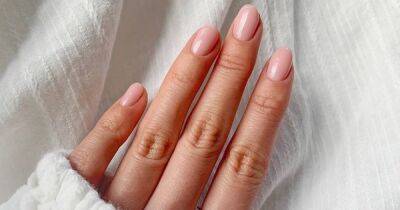 ‘Rosé nails’ is the latest manicure trend to ask for this spring - www.ok.co.uk - Poland