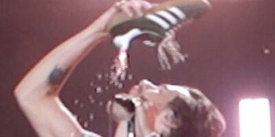 Harry Styles Does a 'Shoey,' Drinks Beer Out of Shoe in Australian Concert Tradition - www.justjared.com - Australia - New Zealand