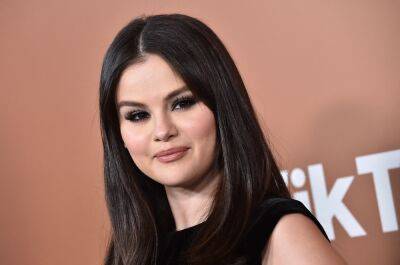 Selena Gomez Shares Brow Fail In Hilarious Video, Says ‘Wish I Was As Pretty As Bella Hadid’ - etcanada.com
