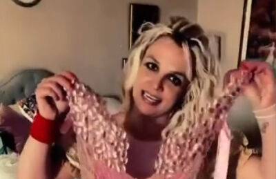 Britney Spears Talks With Accent in New Video, Tells Fans Never to Call Cops On Her - www.justjared.com - Australia - Britain