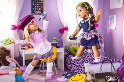 American Girl Doll Drops ’90s Twins With Historical Accessories Like Pizza Hut Book It Set - variety.com - USA - Seattle