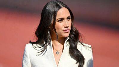 'Overwhelmed' Meghan Markle fears palace 'is only fighting for Prince Harry' amid coronation preps: expert - www.foxnews.com - USA