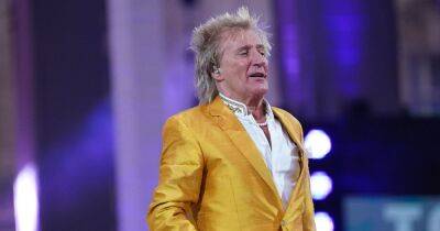 Sir Rod Stewart's 1964 demo tape sells at auction for over £3,000 - www.dailyrecord.co.uk - Britain - London - city Cambridge - city Big