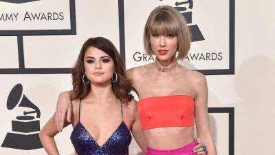 Selena Gomez Announces Social Media Break After Defending Taylor Swift on TikTok - www.etonline.com