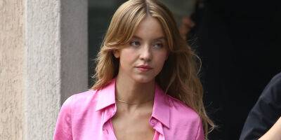 Sydney Sweeney Gets Covered By Giant Umbrellas While Shooting Top Secret Project in Australia - www.justjared.com - Australia - Italy - Rome - Berlin