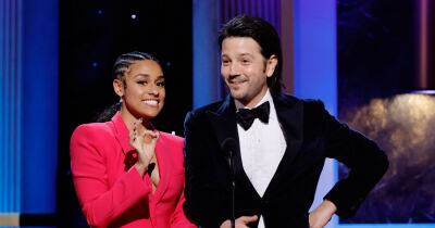 Ariana DeBose Tells Diego Luna to 'Do The Thing' While Presenting at SAG Awards 2023 - www.justjared.com - Britain - Los Angeles