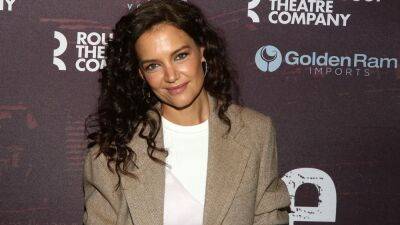Katie Holmes Accessorized Her Statement Coat With Not One, but Two Bags - www.glamour.com - New York