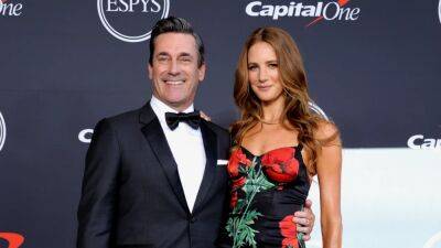 Jon Hamm Is Engaged to Anna Osceola After Two Years of Dating: Report - www.etonline.com - Italy