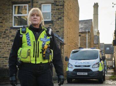 ‘Happy Valley’ Finale Scores 7.5M For BBC; Star Sarah Lancashire Sets Up Indie With Husband Peter Salmon - deadline.com - Britain - Manchester - county Halifax