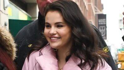 Selena Gomez Stepped Out in the Perfect Puffy Pink Robe Coat - www.glamour.com
