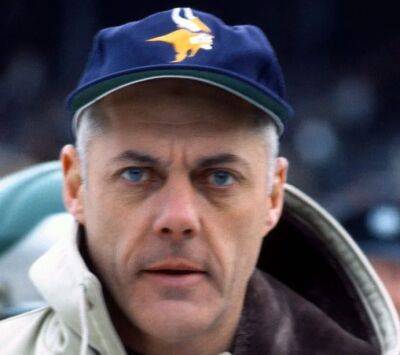 Bud Grant Dies: Hall Of Fame Minnesota Vikings Coach Led Team To Four Super Bowls, Was 95 - deadline.com - Minnesota - Canada