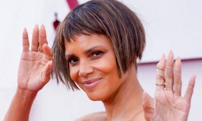 Halle Berry, 56, gets fans talking with risque naked bathroom selfie - hellomagazine.com - Los Angeles