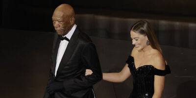 Morgan Freeman's Hand: There's a Reason He Wears a Glove on His Left Hand - www.justjared.com - Hollywood