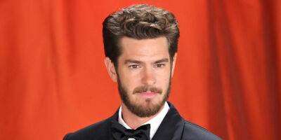 Presenter Andrew Garfield Stays Classic in a Fitted Tuxedo for Oscars 2023 - www.justjared.com - Hollywood