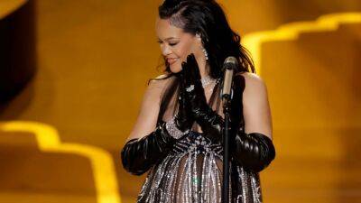 Pregnant Rihanna Glows in Emotional 'Lift Me Up' Performance as A$AP Rocky Cheers Her On - www.etonline.com - New York - Los Angeles