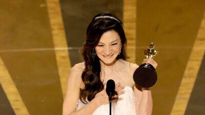 Michelle Yeoh Makes History as First Asian to Win Best Actress Oscar - www.etonline.com - Malaysia - Hong Kong