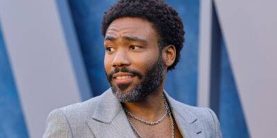 Donald Glover Rocks Cut-Out Suit For Vanity Fair Oscar Party - www.justjared.com - Atlanta - Beverly Hills