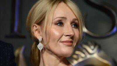 J.K. Rowling Says “A Ton Of Potter Fans Were Grateful” For Her Controversial Transgender Tweets - deadline.com - Britain