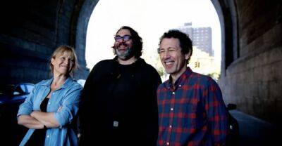 Yo La Tengo perform in drag in Nashville to protest Tennessee ban - www.thefader.com - Jordan - Nashville - Tennessee
