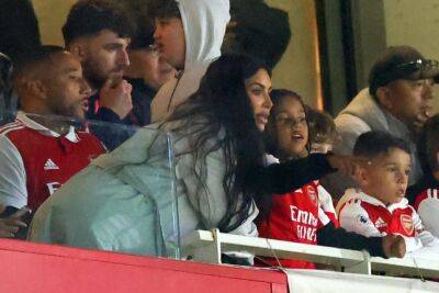 Kim Kardashian Embarks On A Soccer Adventure With Son Saint, Including A Stop At Arsenal F.C Soccer Game In England - etcanada.com - London - Portugal - Lisbon