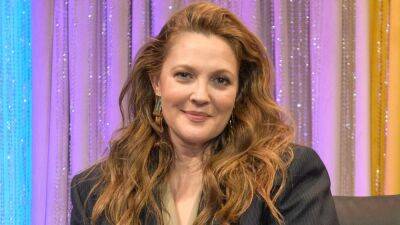 Drew Barrymore Reveals Her Very Messy Bedroom -- and It Might Even Make You Feel Better - www.etonline.com - New York