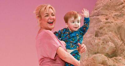 Emotional Sheridan Smith cuddles adorable son Billy on stage as she gets standing ovation - www.ok.co.uk - London - Smith - county Sheridan