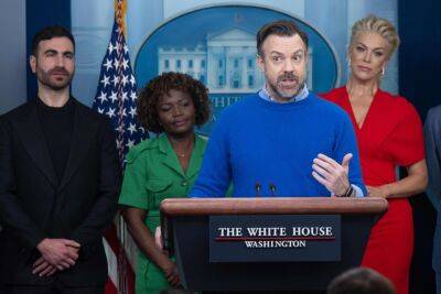 Jason Sudeikis And ‘Ted Lasso’ Cast Appearance At White House Briefing Nearly Derailed By A Reporter’s Interruptions - deadline.com