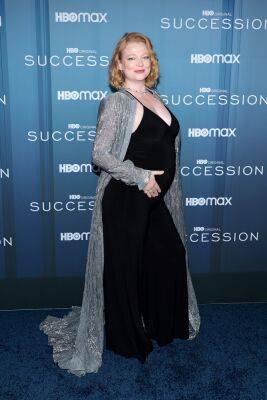 ‘Succession’ Star Sarah Snook Is Pregnant, Debuts Baby Bump At Season 4 Premiere (Exclusive) - etcanada.com - Australia - New York - city Brooklyn
