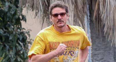 Pedro Pascal Hurries to His Car While Out Running Errands - www.justjared.com - Los Angeles