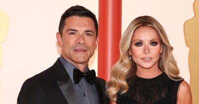 Kelly Ripa Confesses She and Mark Consuelos Had ‘Ludicrous’ FaceTime Sex Dates - www.usmagazine.com - Canada - New Jersey