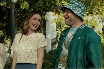 ‘Platonic’ First-Look Photos: Seth Rogen And Rose Byrne Are The Best Friends Ever In New Comedy Series - etcanada.com