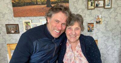 Heartbroken John Bishop flooded with support over 'pain like no other' as he shares beloved mum's death - www.manchestereveningnews.co.uk - Britain