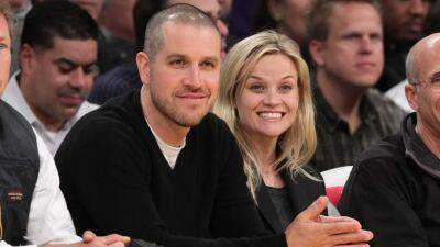 Reese Witherspoon announces divorce from Jim Toth - www.foxnews.com