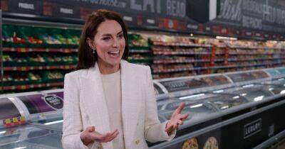 Kate Middleton heads to Iceland supermarket in £70 blazer for latest taskforce push - www.ok.co.uk - Iceland - Beyond