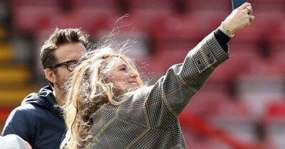 Ryan Reynolds and Blake Lively show off their newborn daughter at the Racecourse - www.msn.com - county York - city York