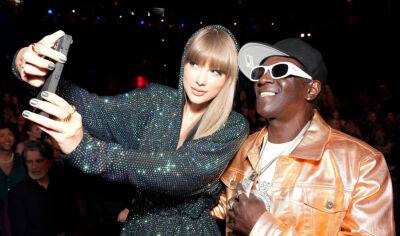 Flavor Flav Wears Taylor Swift Easter Eggs to iHeart Awards, Snaps Selfie With Her! - www.justjared.com - Hollywood