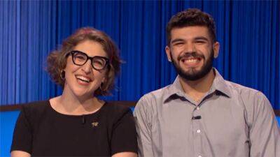 ‘Jeopardy!” contestant tells Mayim Bialik that she was his childhood crush: ‘You haven’t aged a day!’ - www.foxnews.com - county Stone - New Jersey