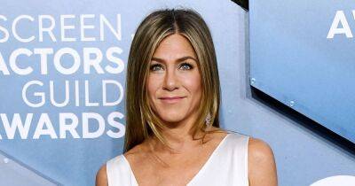 Jennifer Aniston Says ‘Friends’ Should Have ‘Thought Through’ Certain ‘Offensive’ Story Lines - www.usmagazine.com - USA