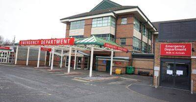 Greater Manchester hospital with 'extremely busy A&E' issues advice - www.manchestereveningnews.co.uk - Manchester