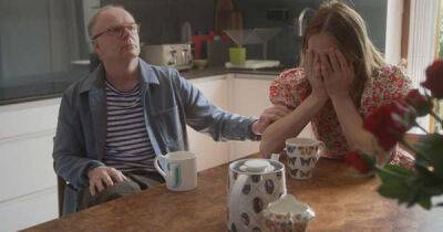 Actor Jason Watkins says he blames himself for death of daughter Maudie but hopes her story will help others - www.msn.com