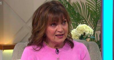 ITV Lorraine Kelly distracts fans with her feet as Dr Hilary issues bleak health warning - www.manchestereveningnews.co.uk