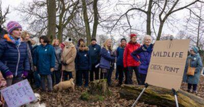 “It would be decimated”: Furious residents fight council's 'unjustified' plans to destroy trees around beauty spot - www.manchestereveningnews.co.uk
