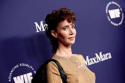 Miranda July On Overcoming Doubts To Narrate Oscar-Nominated ‘Fire Of Love’: “What Do I Know About Volcanoes?” - deadline.com - France