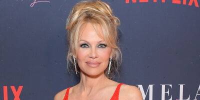 Pamela Anderson Recalls Being 'Painfully Shy' Before She Posed for 'Playboy' - www.justjared.com - Canada - city Vancouver