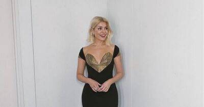 Holly Willoughby labelled 'out of this world' in plunging dress ahead of Dancing on Ice semi-final - www.ok.co.uk - city Hancock