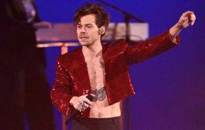 Harry Styles breaks silence on deleted One Direction t-shirt photo - www.nme.com - New Zealand - Indiana - county Story