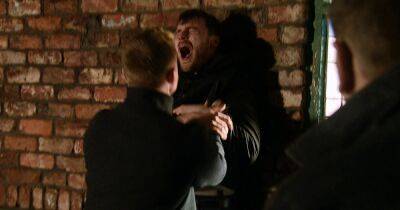 Corrie star Rob Mallard reveals how Daniel and Justin's vicious fight scenes were filmed as he issues warning - www.manchestereveningnews.co.uk