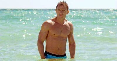 Celebrity Men in Speedos: Daniel Craig, Matt Damon, Luke Evans and More - www.usmagazine.com - Bahamas